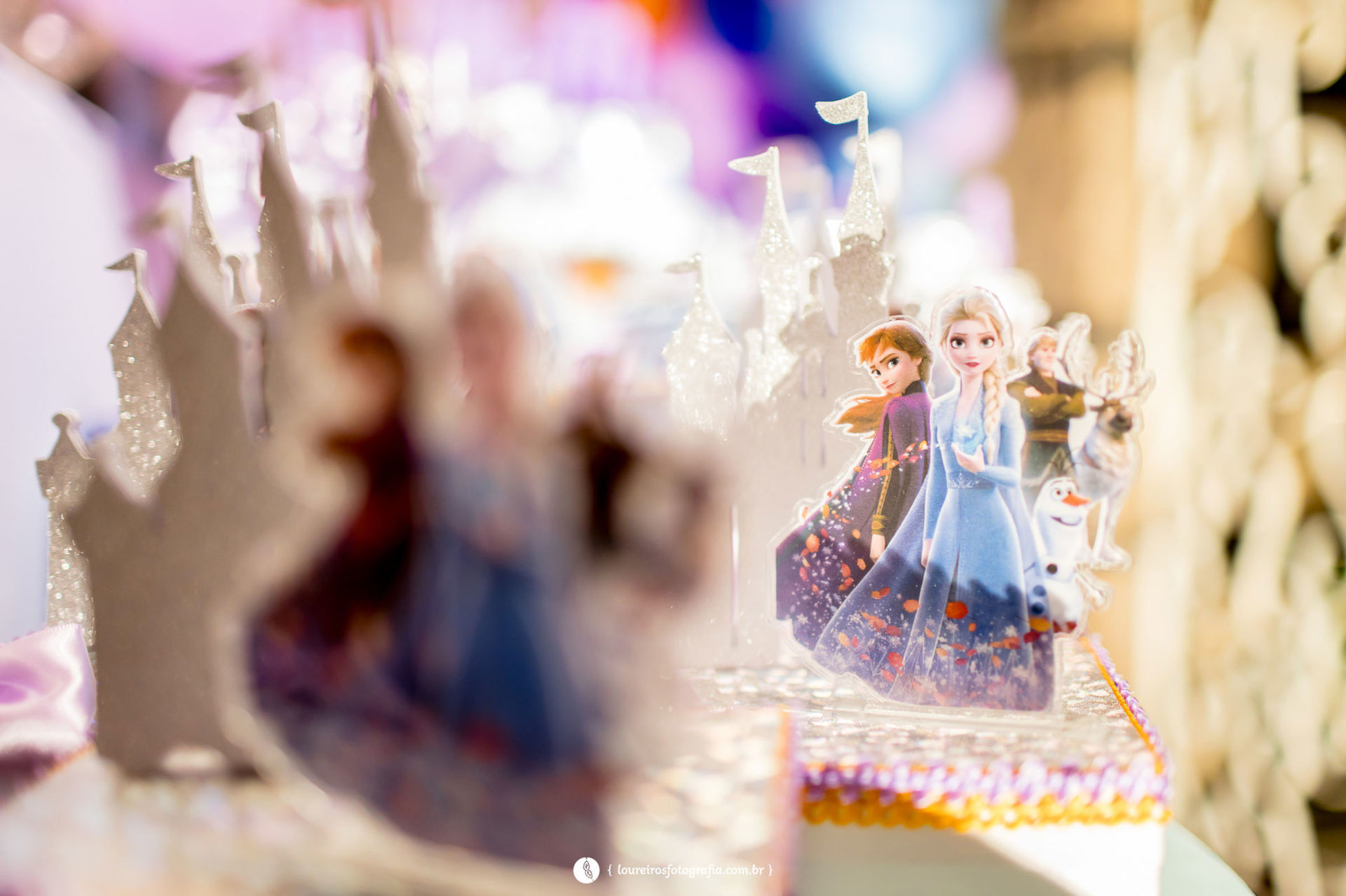 Foto Festa Infantil . Manu 4 anos . Frozen 2 . Dugê Casa Boutique Foto Festa Infantil . Manu 4 anos . Frozen 2 . Dugê Casa Boutique - Imagem 5