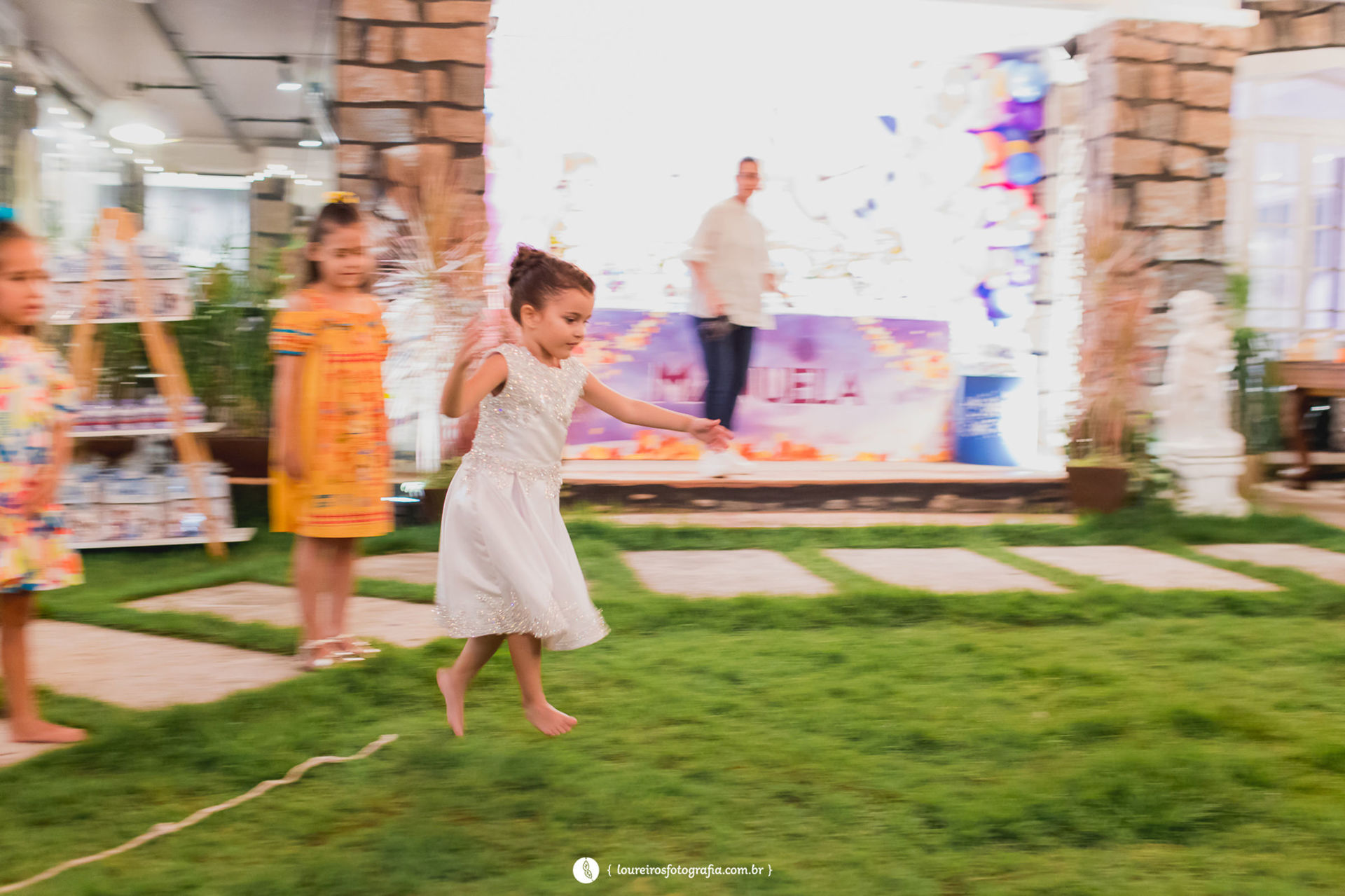 Foto Festa Infantil . Manu 4 anos . Frozen 2 . Dugê Casa Boutique Foto Festa Infantil . Manu 4 anos . Frozen 2 . Dugê Casa Boutique - Imagem 29