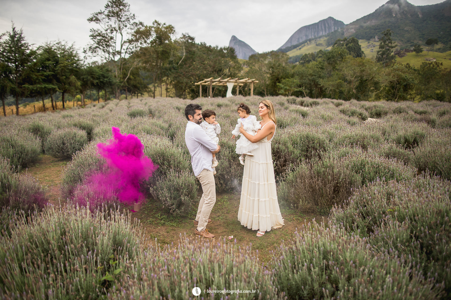Foto Chá Revelação . Céline ou Valentim? . Samira & Conrado . Le Infance . Lavandário Pedra Azul . ES Foto Chá Revelação . Céline ou Valentim? . Samira & Conrado . Le Infance . Lavandário Pedra Azul . ES - Imagem 60