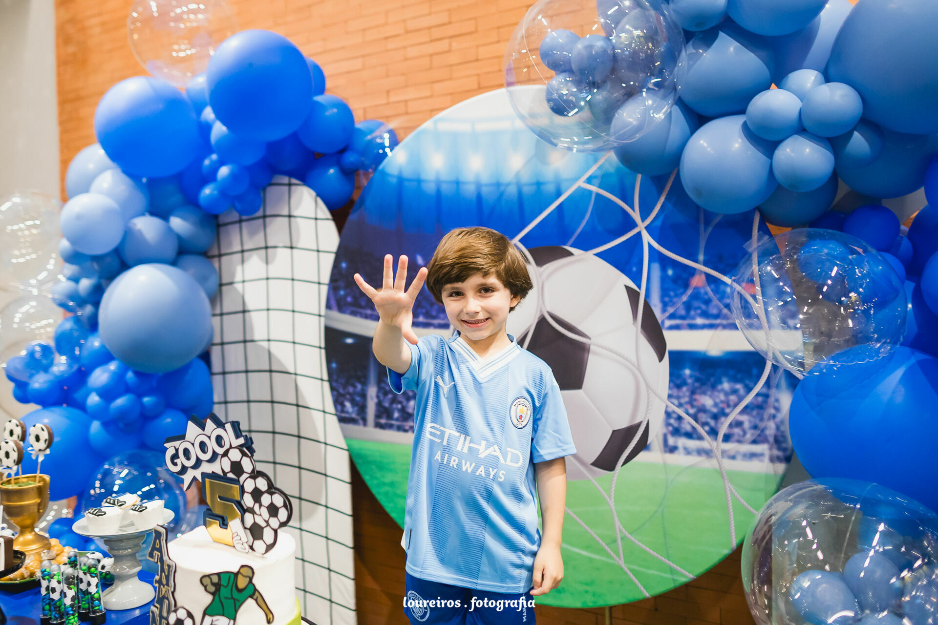 Foto Festa Infantil . Antônio 5 anos . Futebol . Vila Pindô . Serra - ES Foto Festa Infantil . Antônio 5 anos . Futebol . Vila Pindô . Serra - ES - Imagem 15