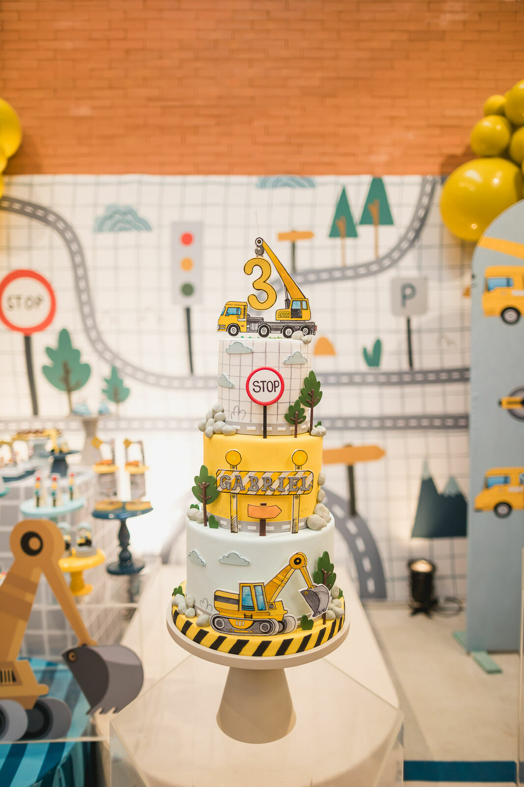 Foto Festa Infantil . Gabriel 3 anos . Trator . Vila Pindô . Serra-ES Foto Festa Infantil . Gabriel 3 anos . Trator . Vila Pindô . Serra-ES - Imagem 2