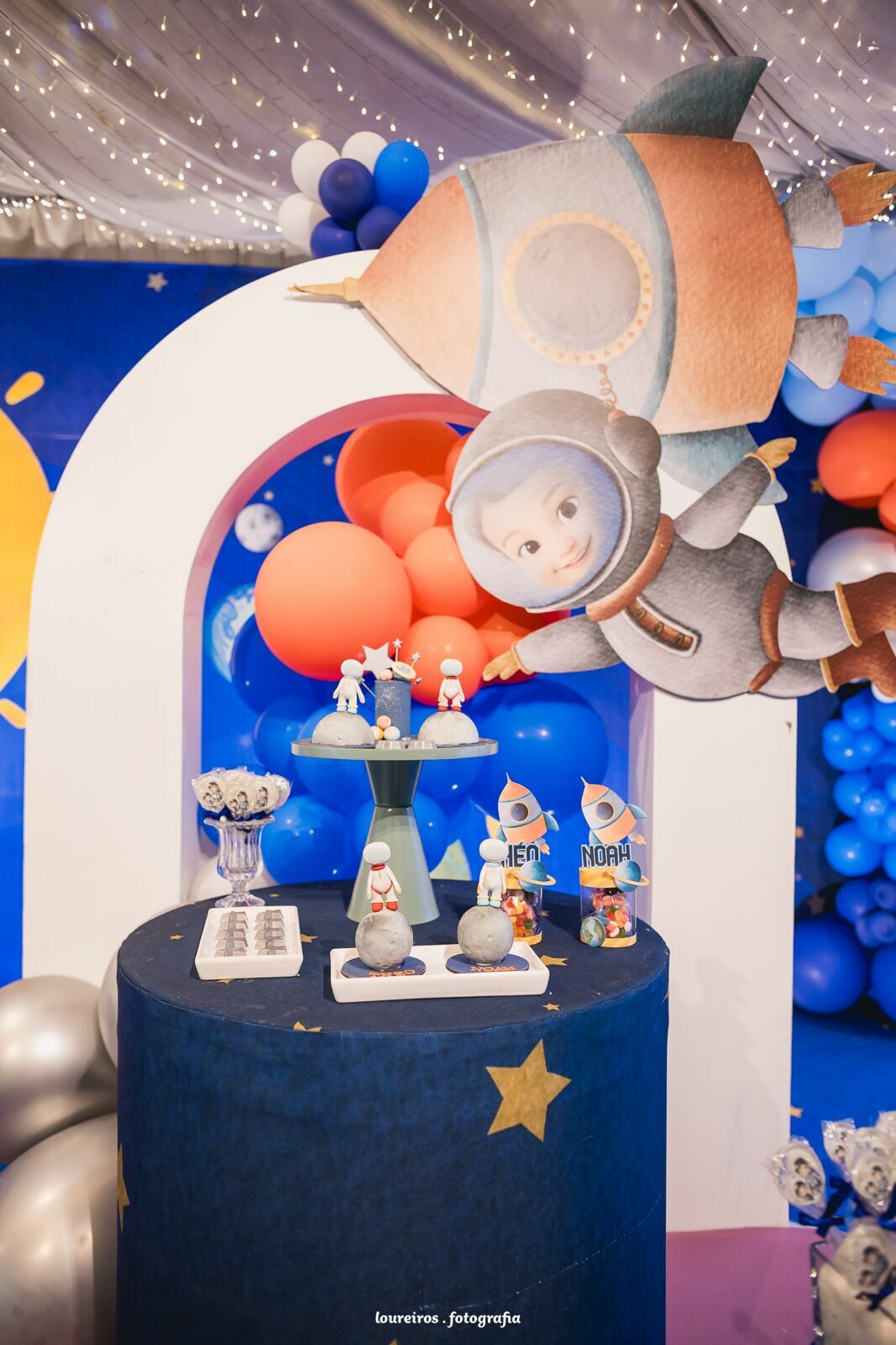 Foto Aniversário Infantil . Theo e Noah . Espaço e Astronauta . Cerimonial Oasis . Vitória-ES Foto Aniversário Infantil . Theo e Noah . Espaço e Astronauta . Cerimonial Oasis . Vitória-ES - Imagem 9