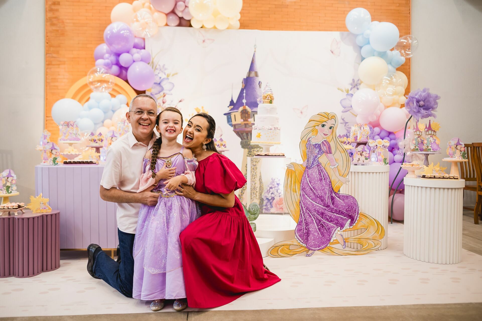 Foto Aniversário Infantil . Manuela 6 anos . Rapunzel . Vila Pindô . Serra - ES Foto Aniversário Infantil . Manuela 6 anos . Rapunzel . Vila Pindô . Serra - ES - Imagem 22