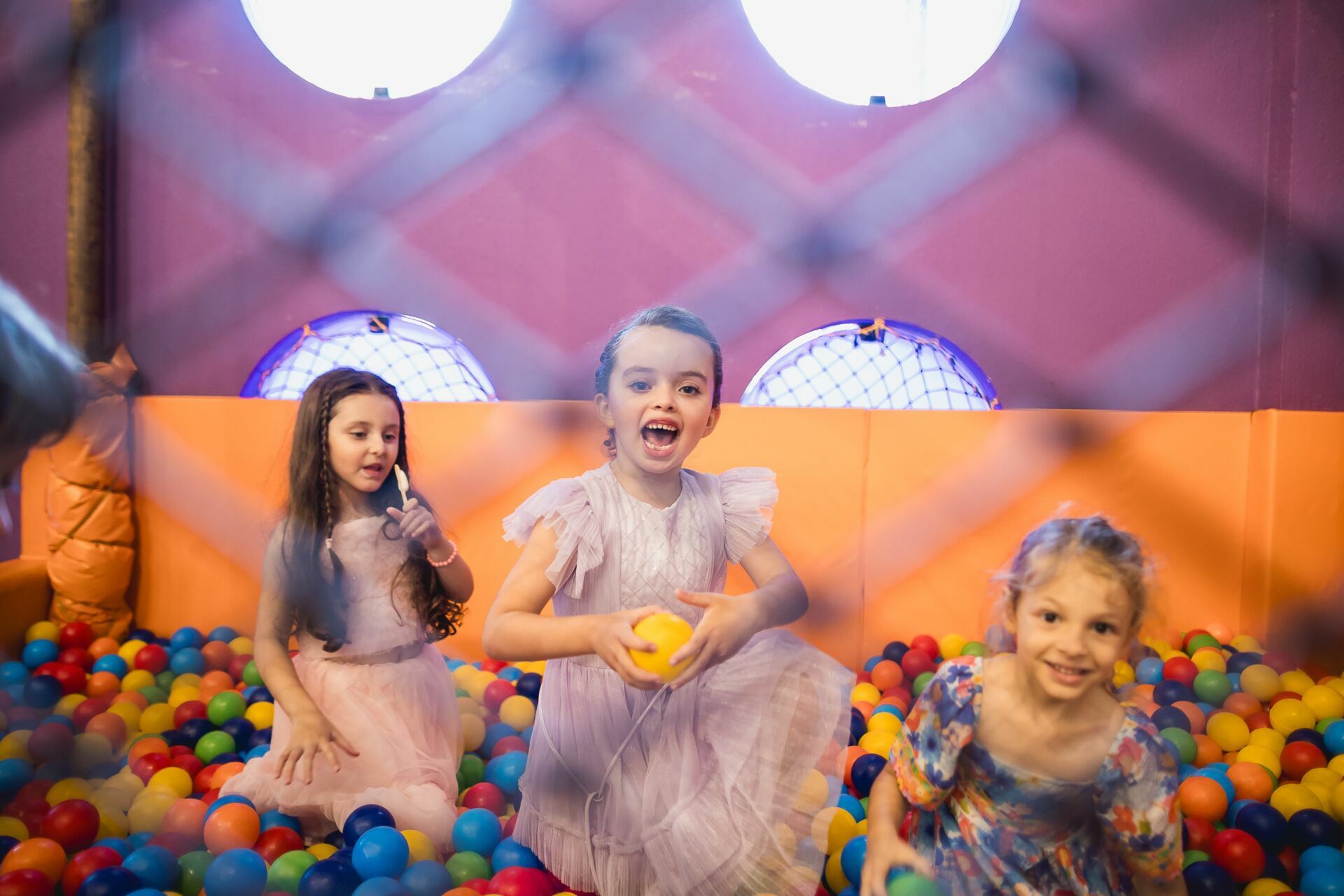 Foto Aniversário Infantil . Manuela 6 anos . Rapunzel . Vila Pindô . Serra - ES Foto Aniversário Infantil . Manuela 6 anos . Rapunzel . Vila Pindô . Serra - ES - Imagem 67