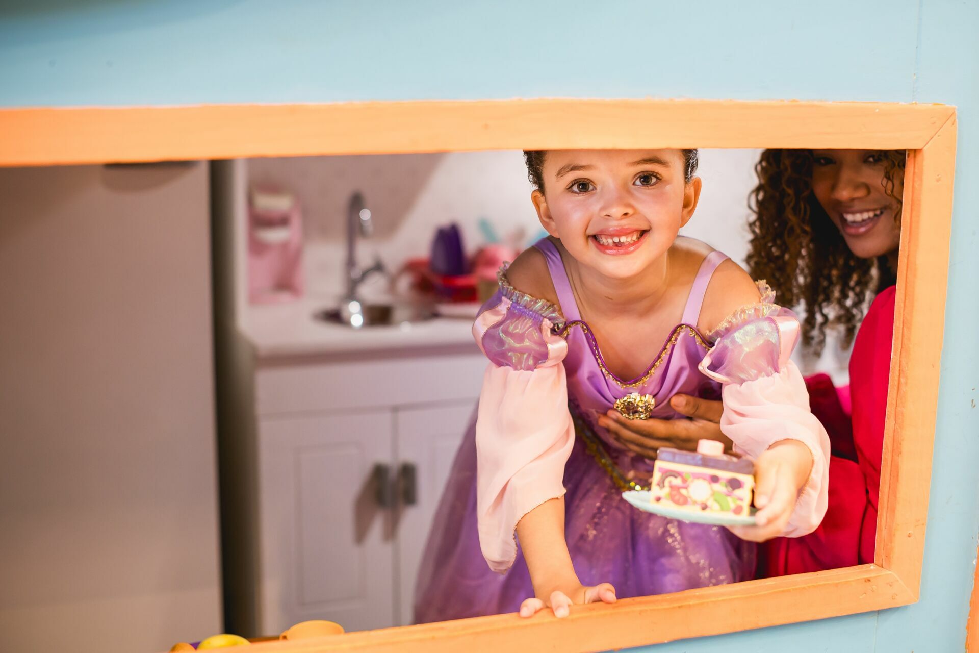 Foto Aniversário Infantil . Manuela 6 anos . Rapunzel . Vila Pindô . Serra - ES Foto Aniversário Infantil . Manuela 6 anos . Rapunzel . Vila Pindô . Serra - ES - Imagem 29