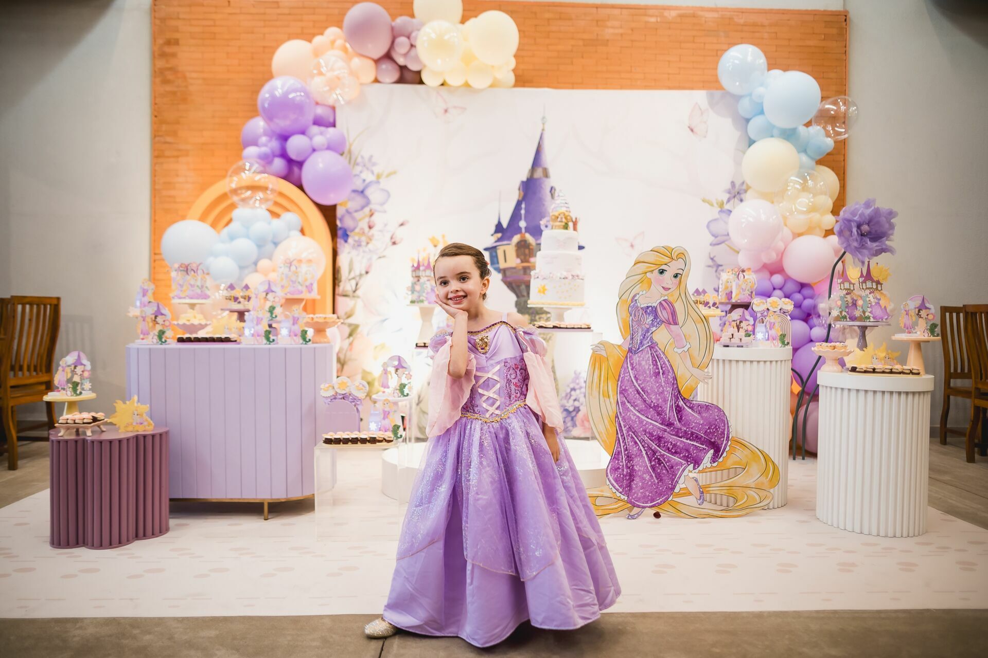 Foto Aniversário Infantil . Manuela 6 anos . Rapunzel . Vila Pindô . Serra - ES Foto Aniversário Infantil . Manuela 6 anos . Rapunzel . Vila Pindô . Serra - ES - Imagem 24