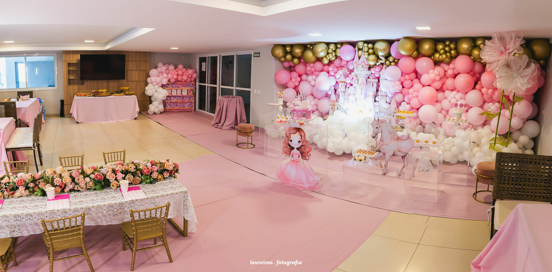 Foto Festa Infantil . Bela 3 anos . Princesas . Vila Velha -ES Foto Festa Infantil . Bela 3 anos . Princesas . Vila Velha -ES - Imagem 1