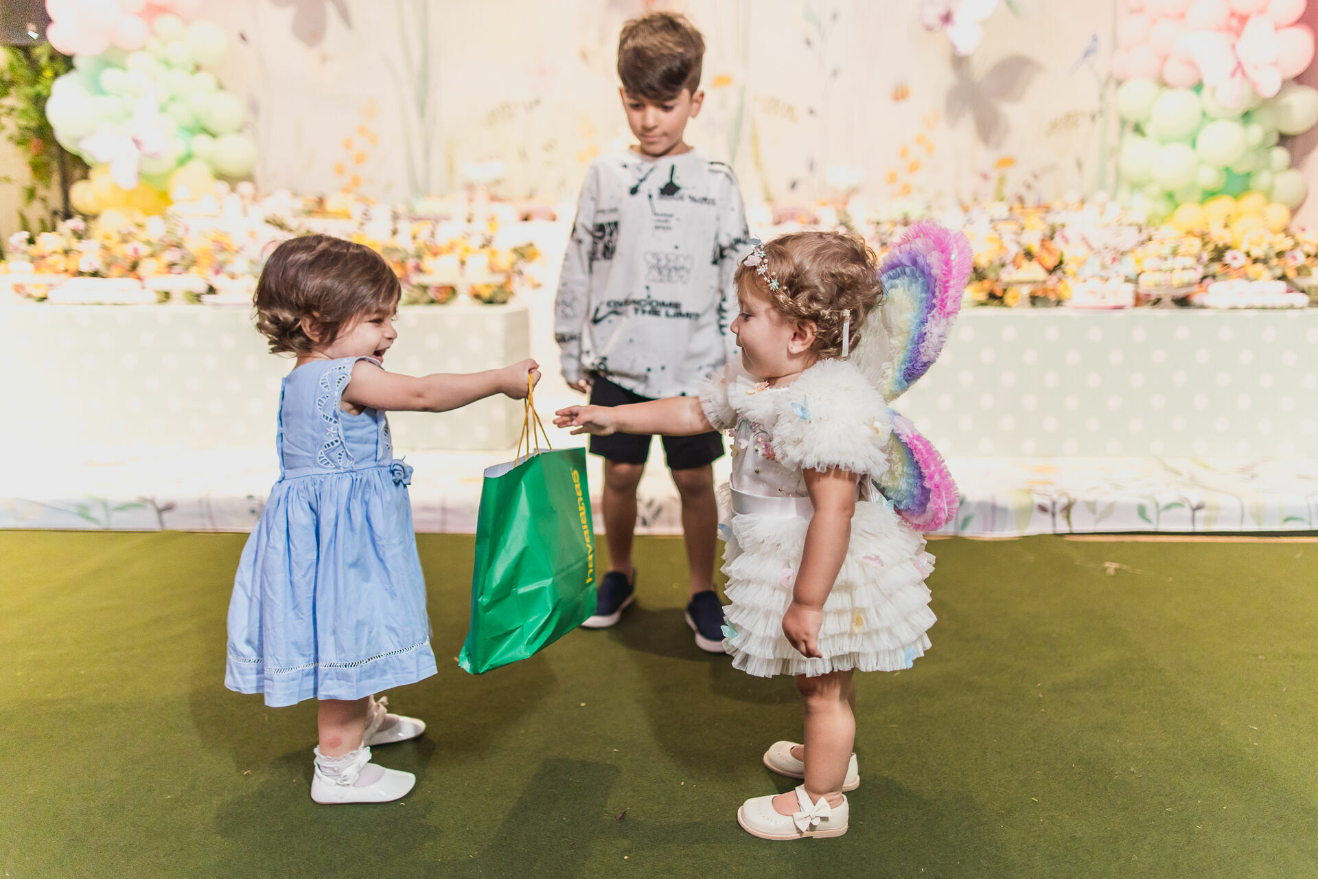 Foto Festa Infantil . Bella 1 ano . Jardim . Casa Dugê . Vitória - ES - Imagem 22