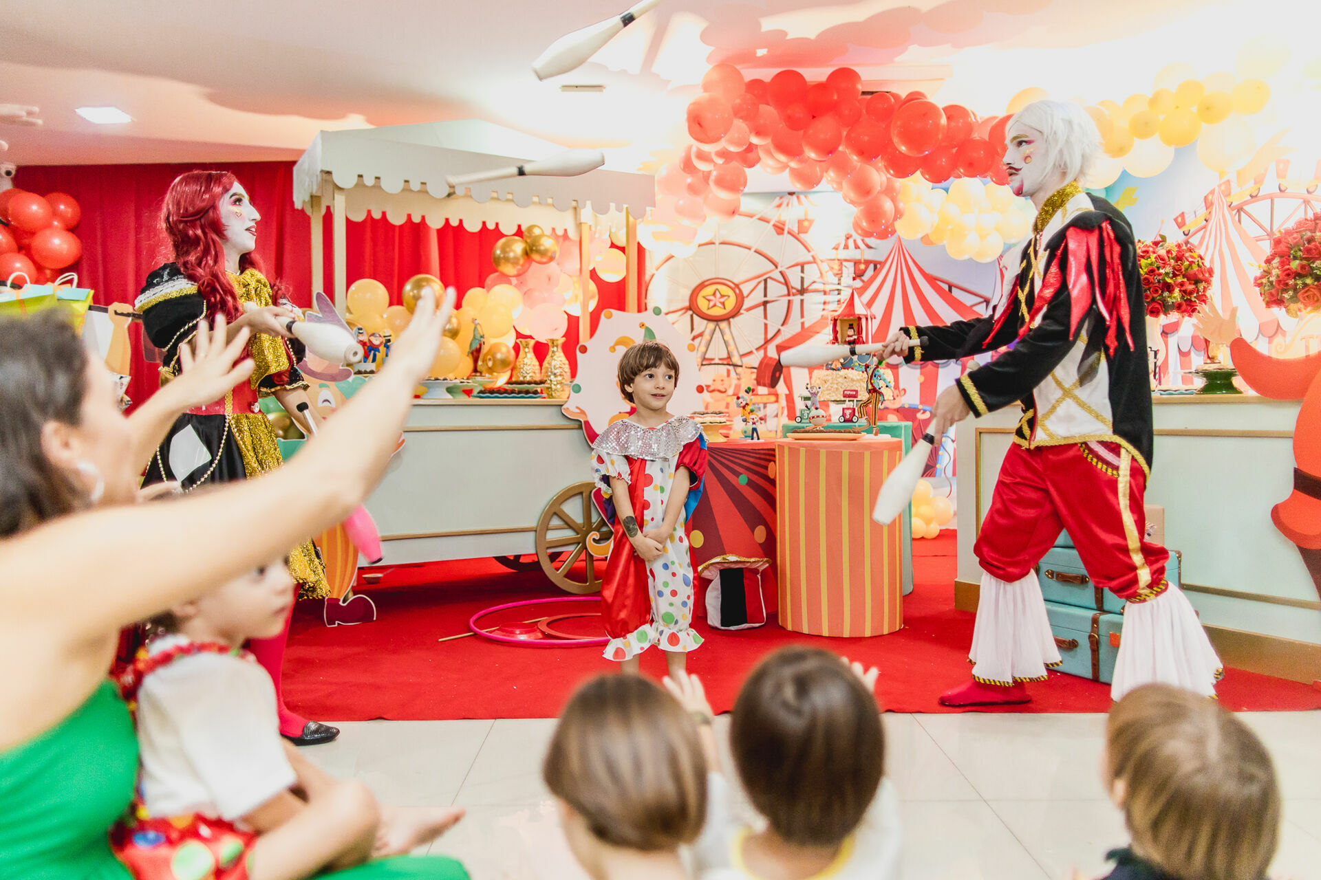 Foto Festa Infantil . Lipe e Caio 5 e 3 anos . Circo . Vitória - ES Foto Festa Infantil . Lipe e Caio 5 e 3 anos . Circo . Vitória - ES - Imagem 44