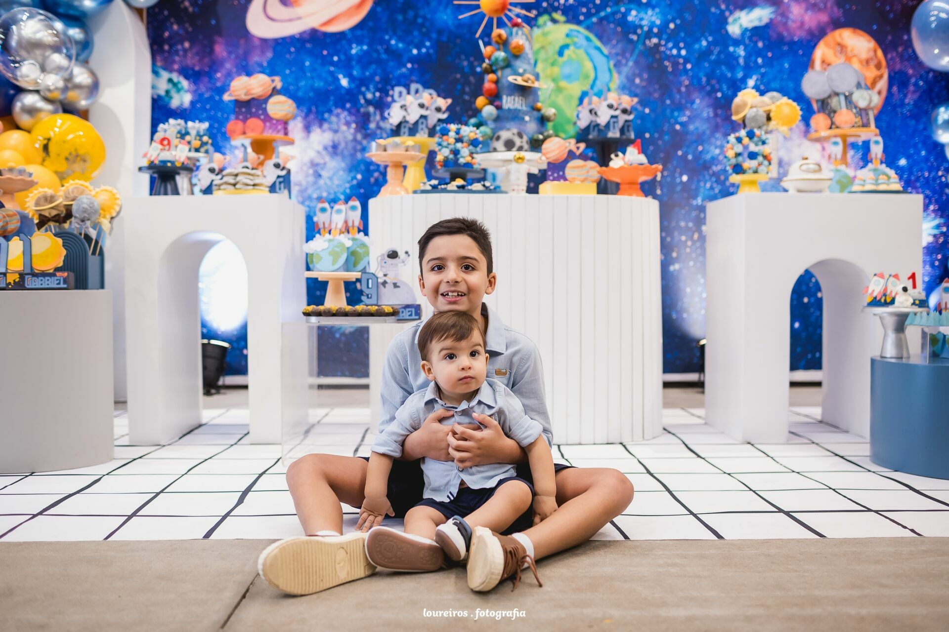 Foto Festa Infantil . Rafael e Gabriel 9 e 1 ano . Planetas . Vila Pindô . Serra - ES Foto Festa Infantil . Rafael e Gabriel 9 e 1 ano . Planetas . Vila Pindô . Serra - ES - Imagem 7