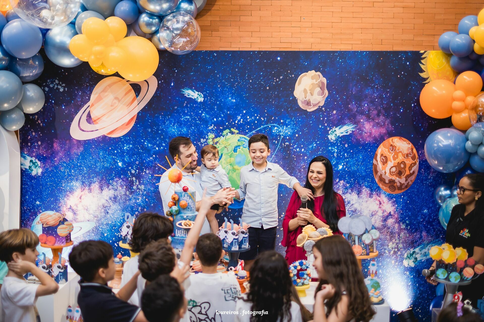 Foto Festa Infantil . Rafael e Gabriel 9 e 1 ano . Planetas . Vila Pindô . Serra - ES Foto Festa Infantil . Rafael e Gabriel 9 e 1 ano . Planetas . Vila Pindô . Serra - ES - Imagem 51