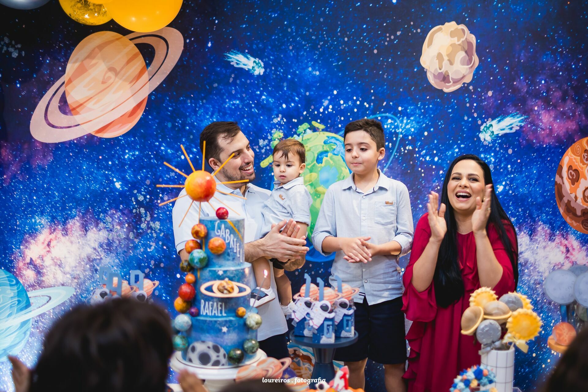 Foto Festa Infantil . Rafael e Gabriel 9 e 1 ano . Planetas . Vila Pindô . Serra - ES Foto Festa Infantil . Rafael e Gabriel 9 e 1 ano . Planetas . Vila Pindô . Serra - ES - Imagem 46