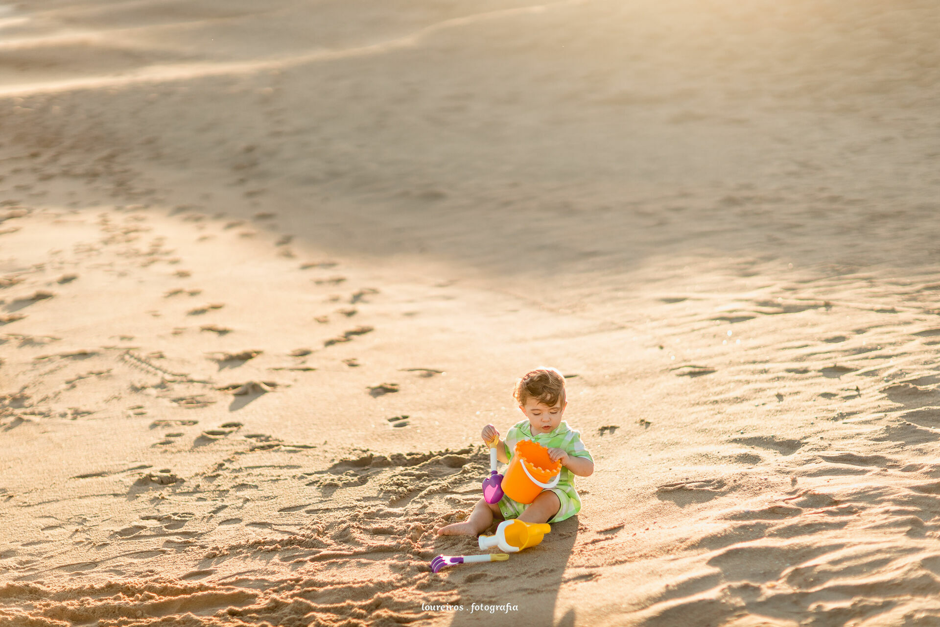 Foto Ensaio Família . João 1 ano . Praia de Camburi . Vitória - ES - Imagem 19