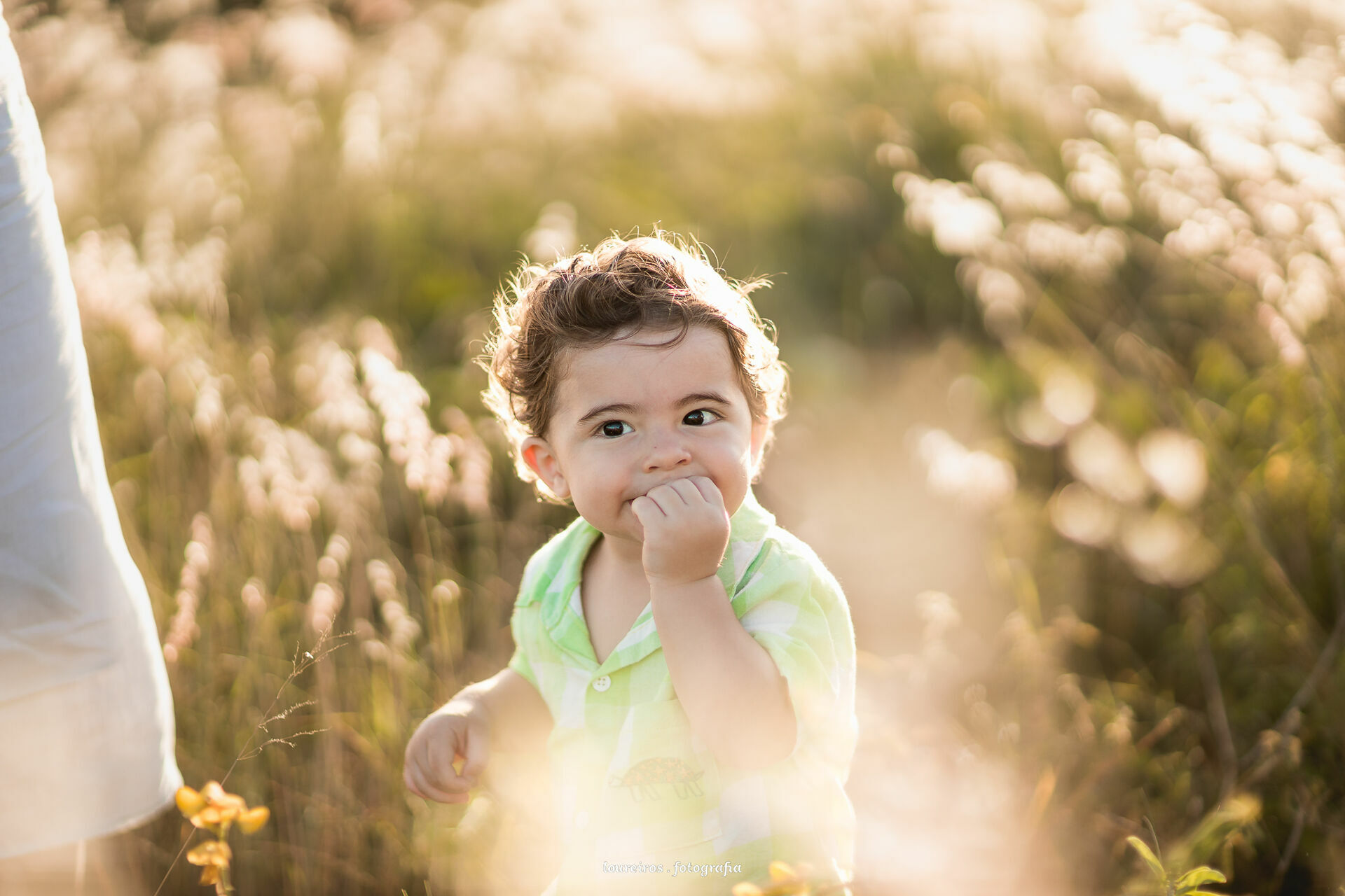 Foto Ensaio Família . João 1 ano . Praia de Camburi . Vitória - ES - Imagem 8