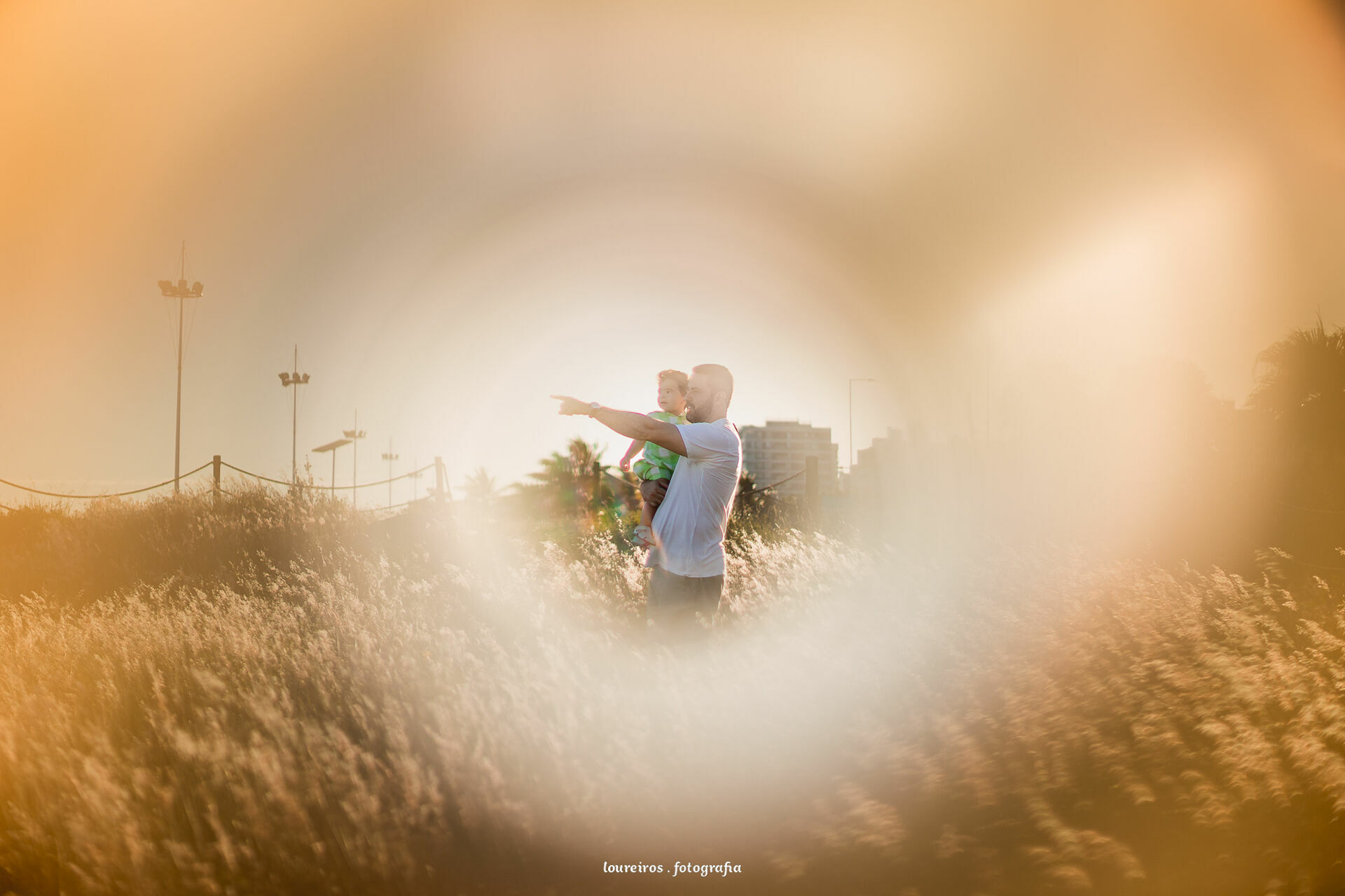 Foto Ensaio Família . João 1 ano . Praia de Camburi . Vitória - ES - Imagem 10